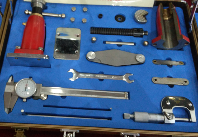 千斤頂實(shí)測繪圖訓練裝置